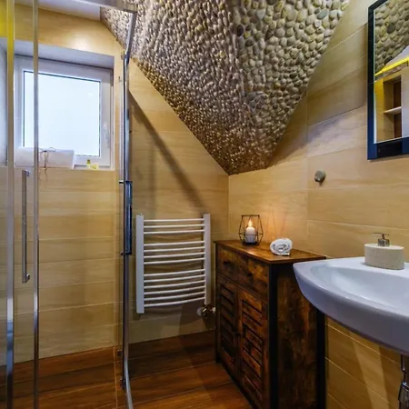 Summit-szczawnica-centrum Daire *